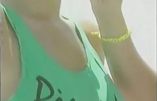 Demostración con latinasxxc una botella de agua, JOI