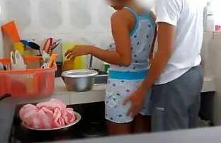 Follada videos porno hd latino anal irreal frente al espejo