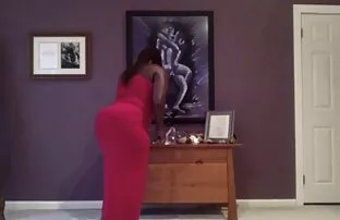 Británica de ébano Melvina follada por lo mejor del porno latino una gran polla negra enmascarada