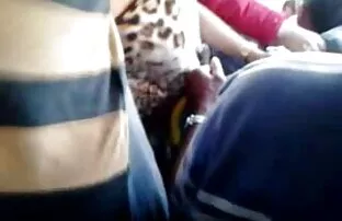 Caliente rubia de pelo corto porno español latino gratis follada en grupo