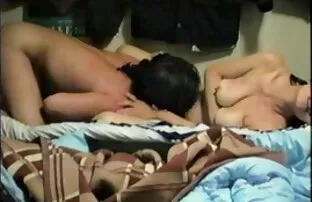 Adolescente ruidoso se masturba ponolatino
