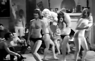 Abuela poseída pornoslatinas y deshuesada