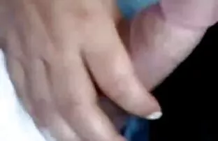 Un negro ayuda a un blanco a sexo en español latino xxx complacer a su esposa