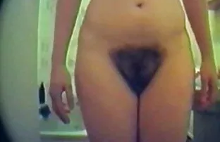 Pareja hace una parada para que se lo chupe porno latino argentino
